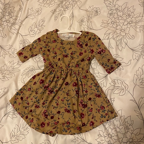 Mommy and me floral dresses - Picture 3 of 4